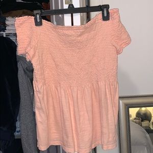 Old Navy peach off shoulder stretch top shirt M